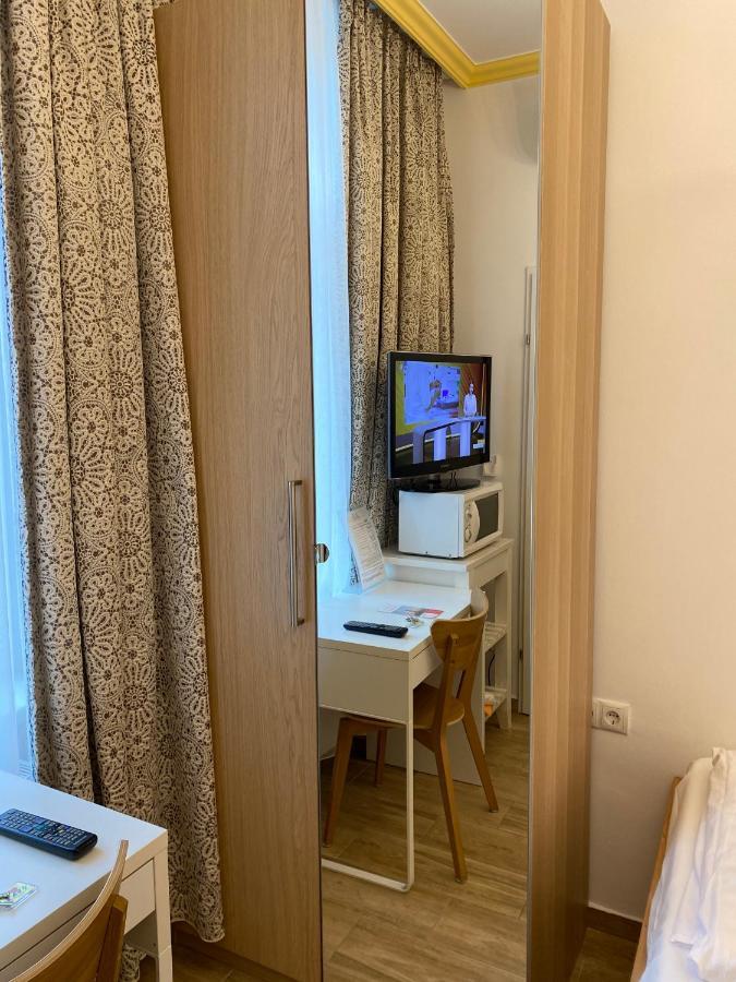 Ajo Central Room - Self-Check-In Vienna Exterior photo