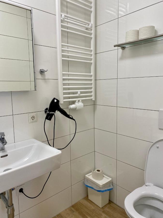 Ajo Central Room - Self-Check-In Vienna Exterior photo